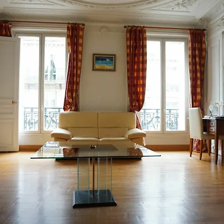 아파트 Place Des Etats Unis-5 Pieces-130 M² -paris 16 파리